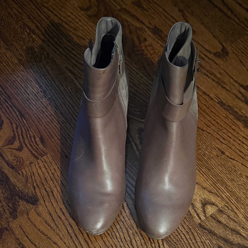 Ecco Taupe Ankle Booties